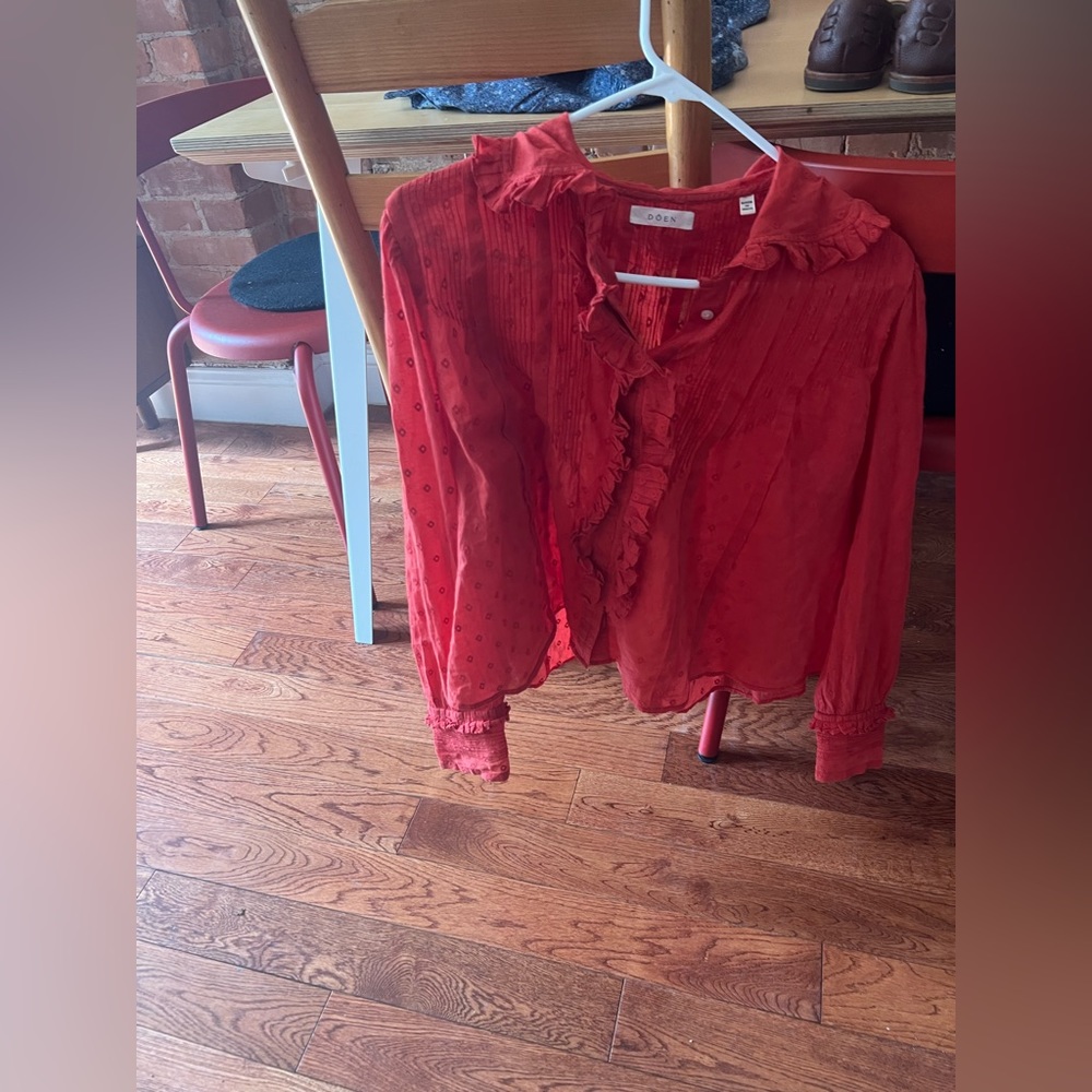 Doen red Dilly top - size small